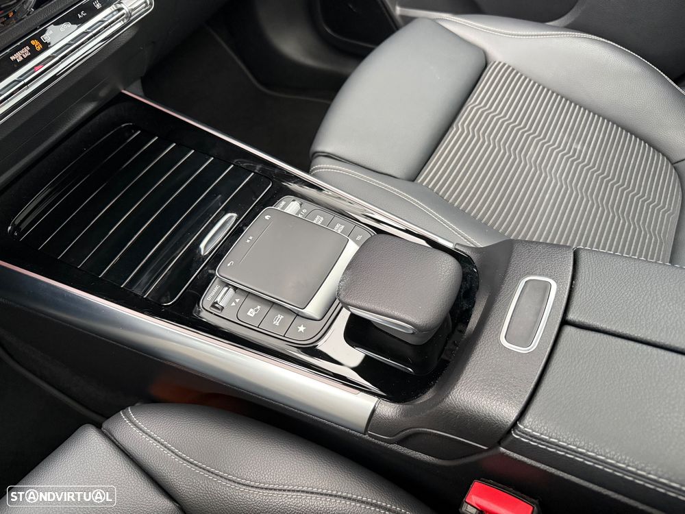 Mercedes-Benz EQA 300 4Matic - 24