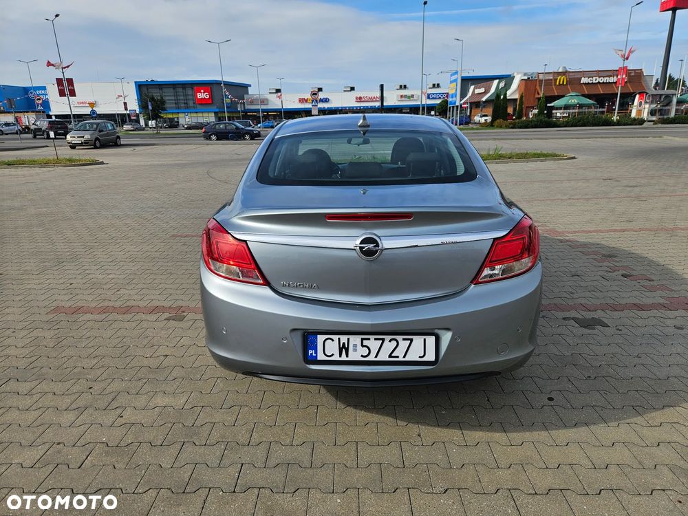 Opel Insignia 1.6 Design Edition - 11