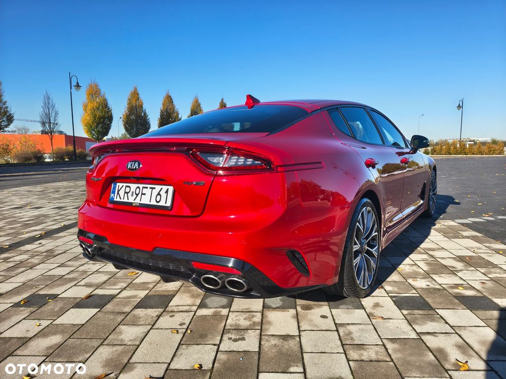 Kia Stinger 2.0 T-GDI GT Line - 11