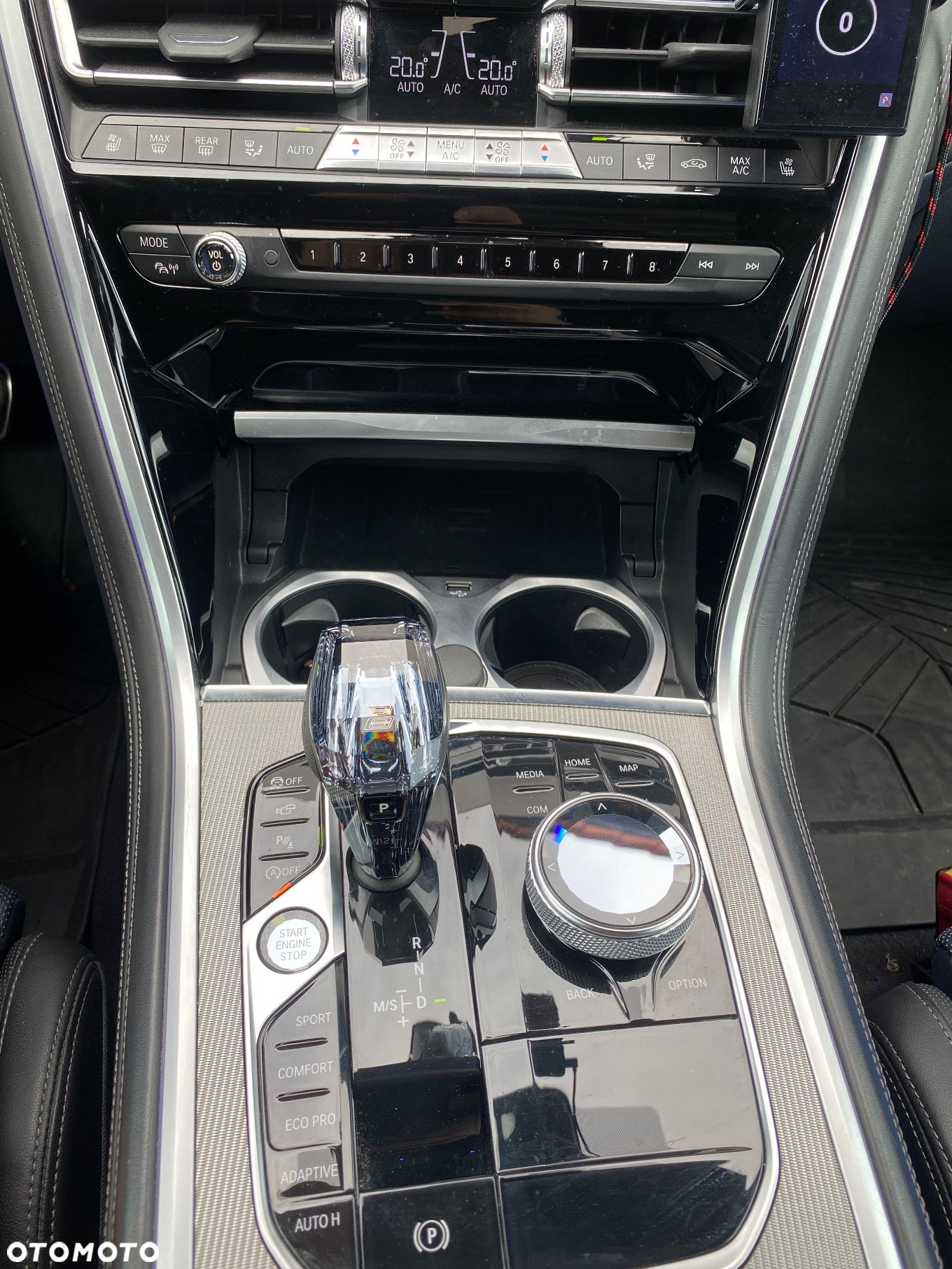 BMW Seria 8 - 15