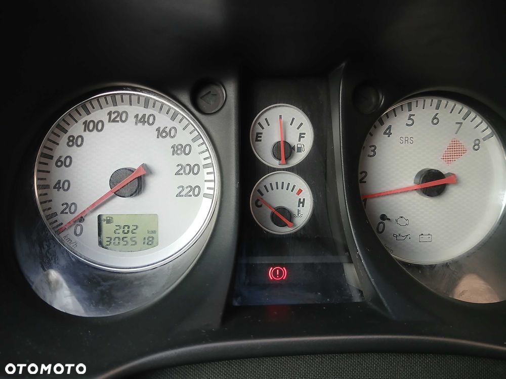 Mitsubishi Outlander - 5
