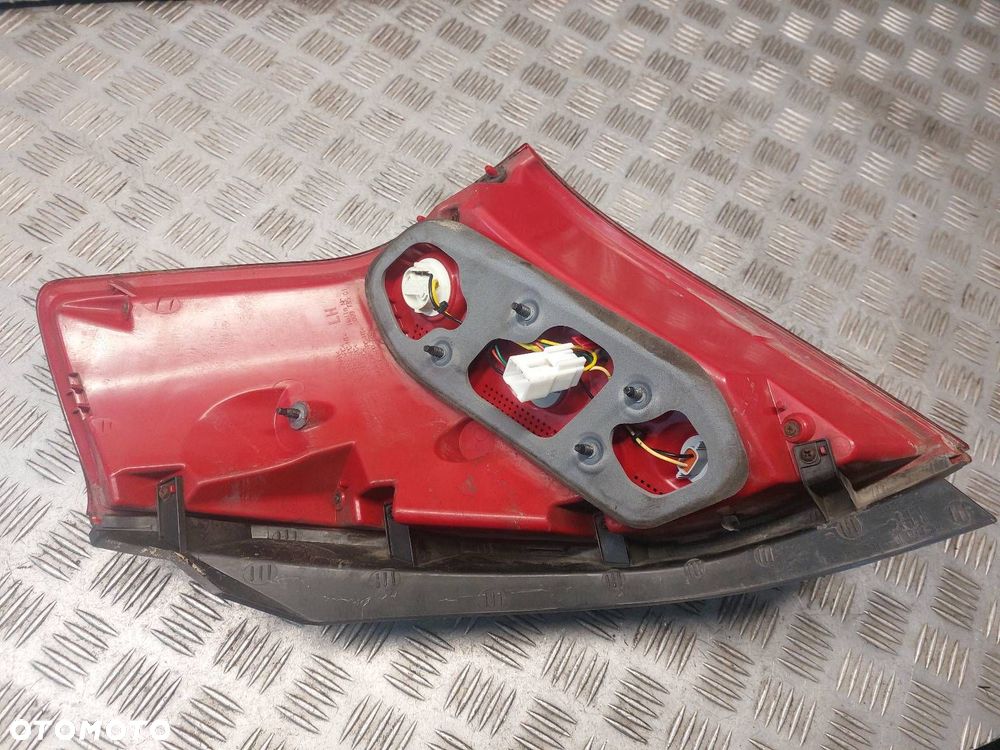 LAMPA LEWY TYŁ KIA PROCEED I 92401-1H5 - 4