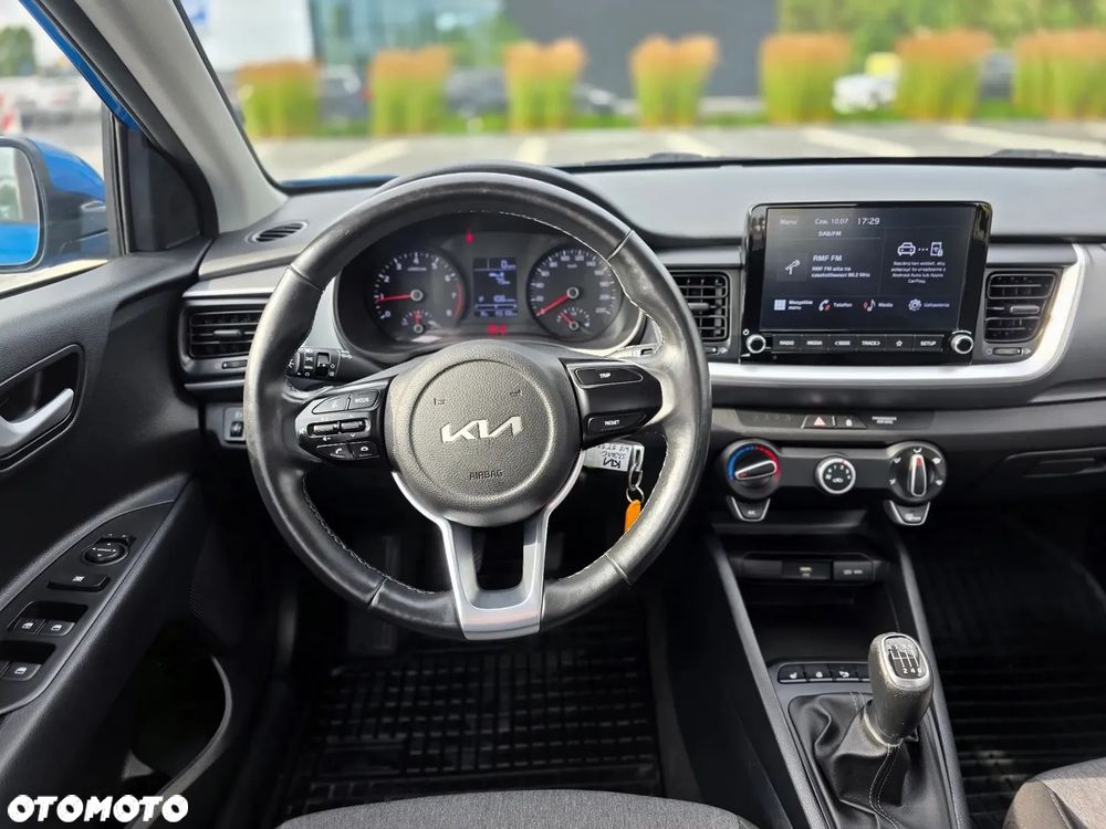 Kia Stonic 1.2 L Business Line - 32