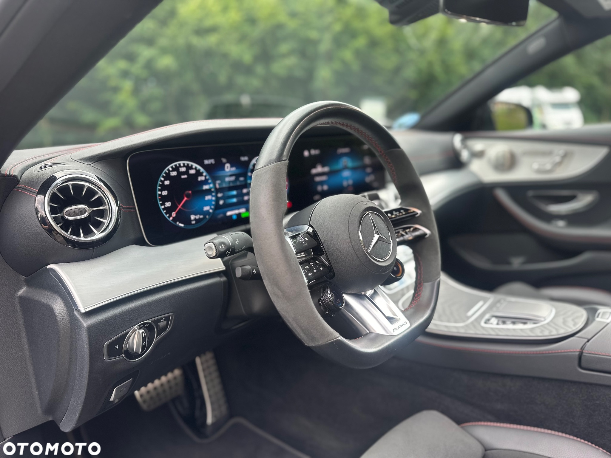 Mercedes-Benz Klasa E AMG 53 Coupe 4-Matic+ 9G-TRONIC - 13