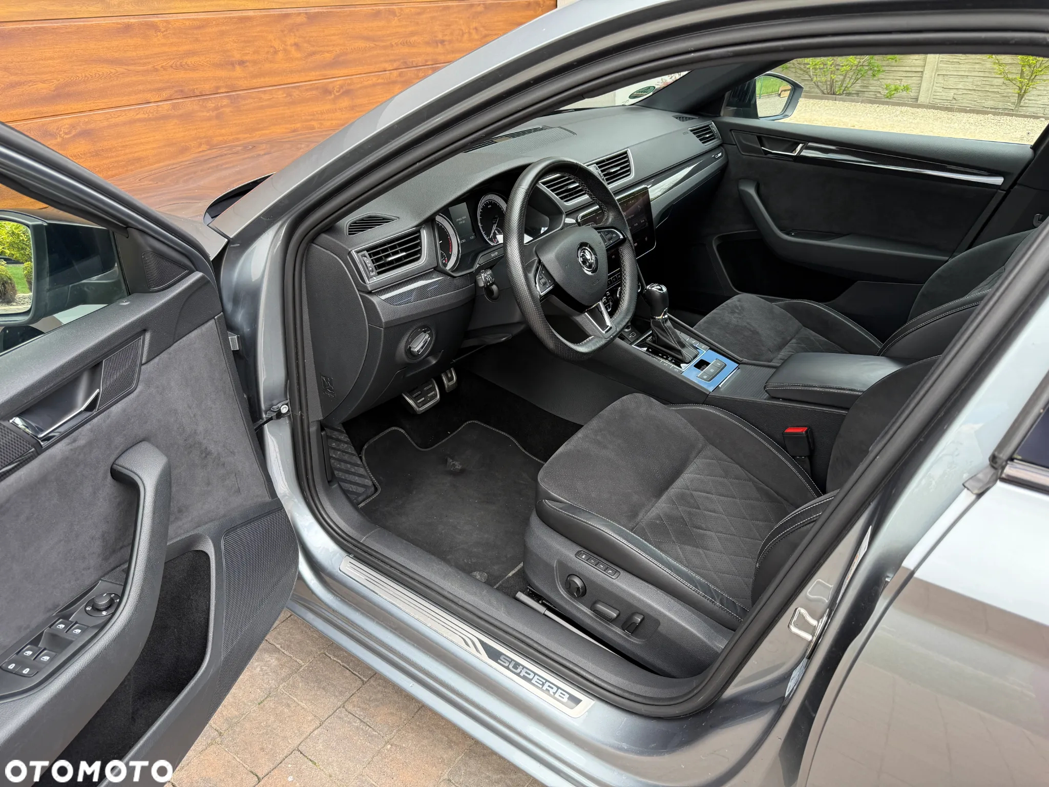 Skoda Superb Combi 2.0 TDI DSG Sportline - 5