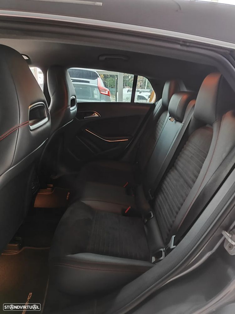 Mercedes-Benz CLA 200 d 7G-DCT AMG Line - 15