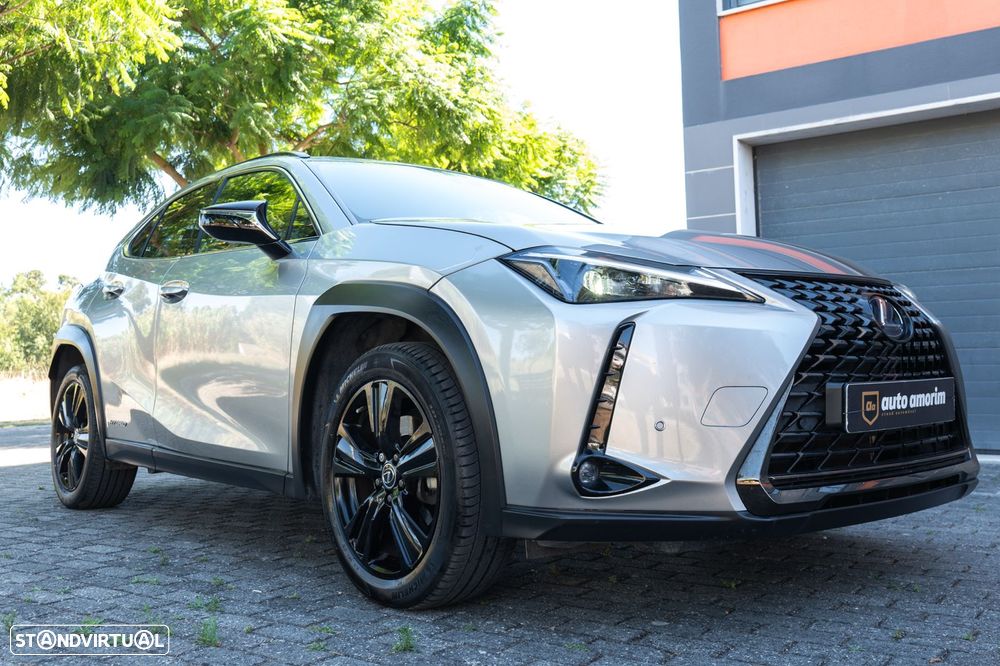 Lexus UX Special Edition (LCA) — fotografia 6