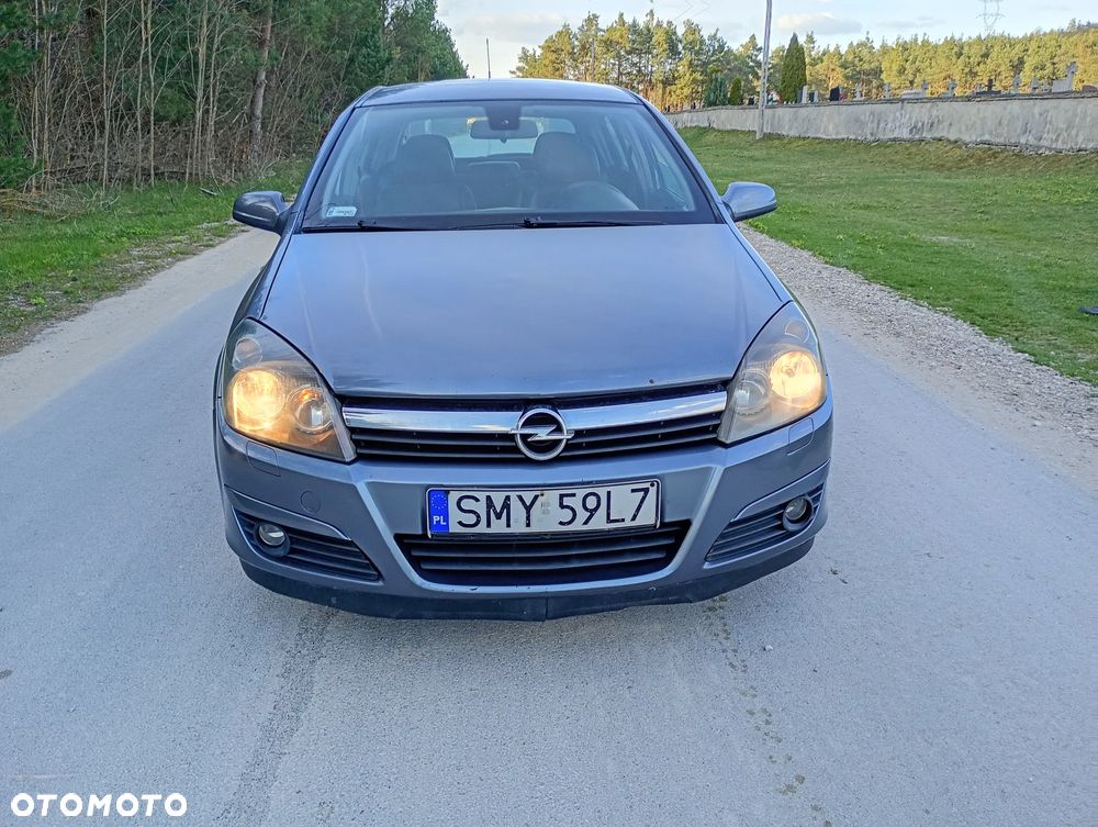 Opel Astra 1.9 CDTI Elegance - 1