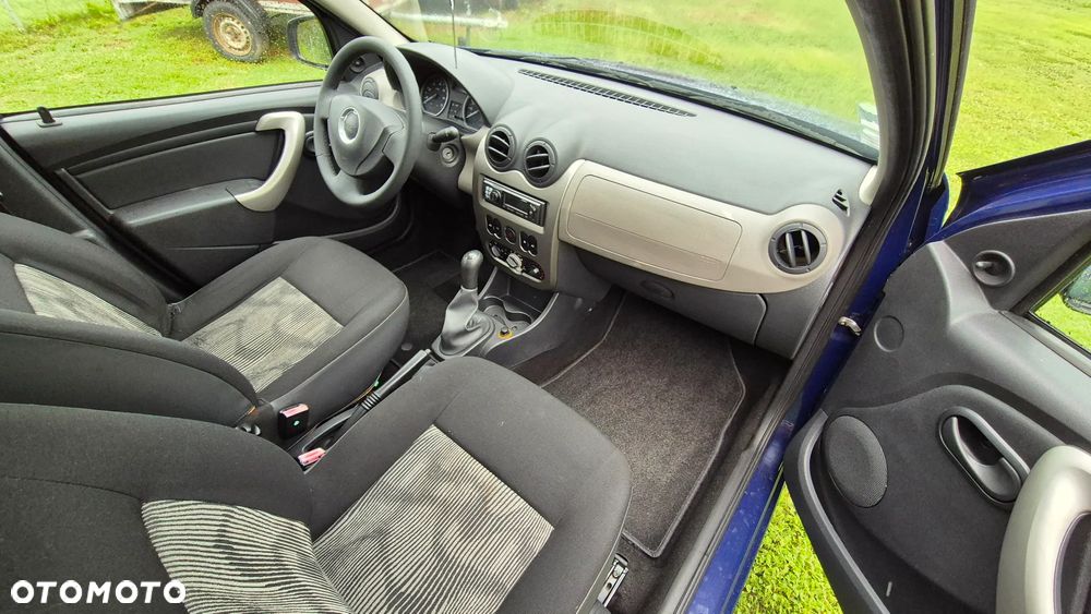 Dacia Sandero 1.2 16V 75 Live II - 11