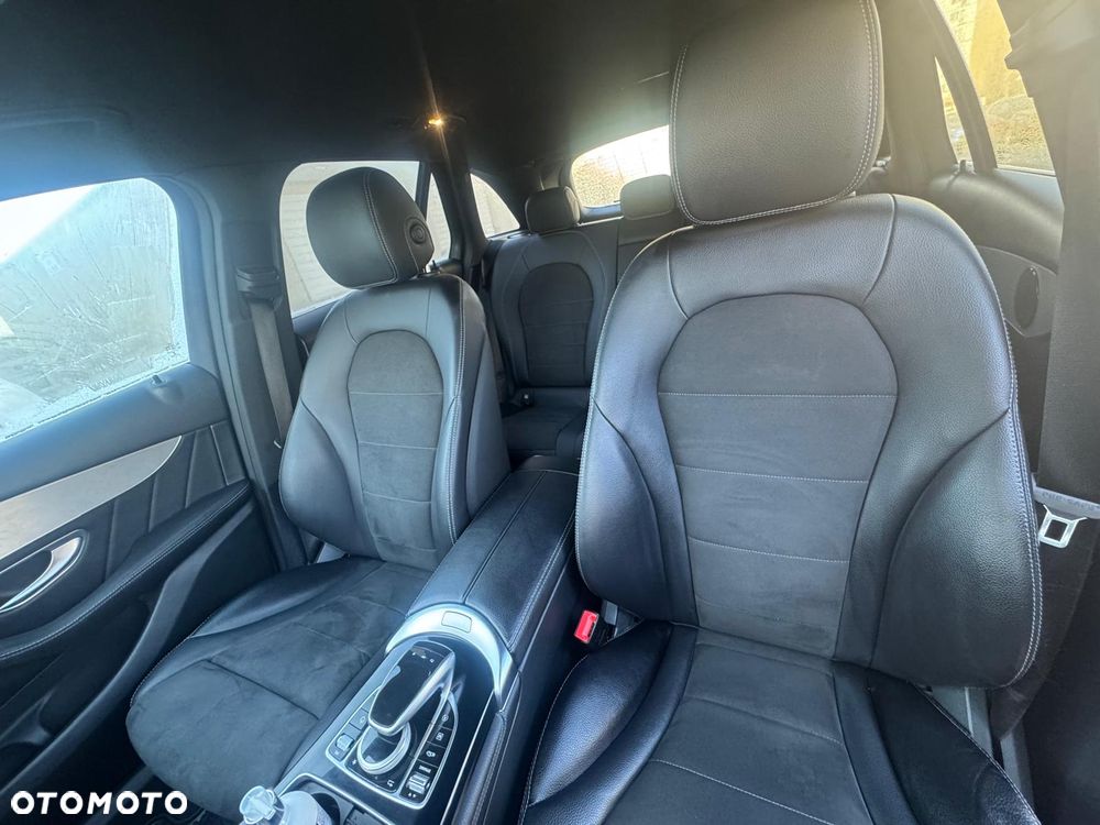 Mercedes-Benz GLC 220 d 4Matic 9G-TRONIC - 13