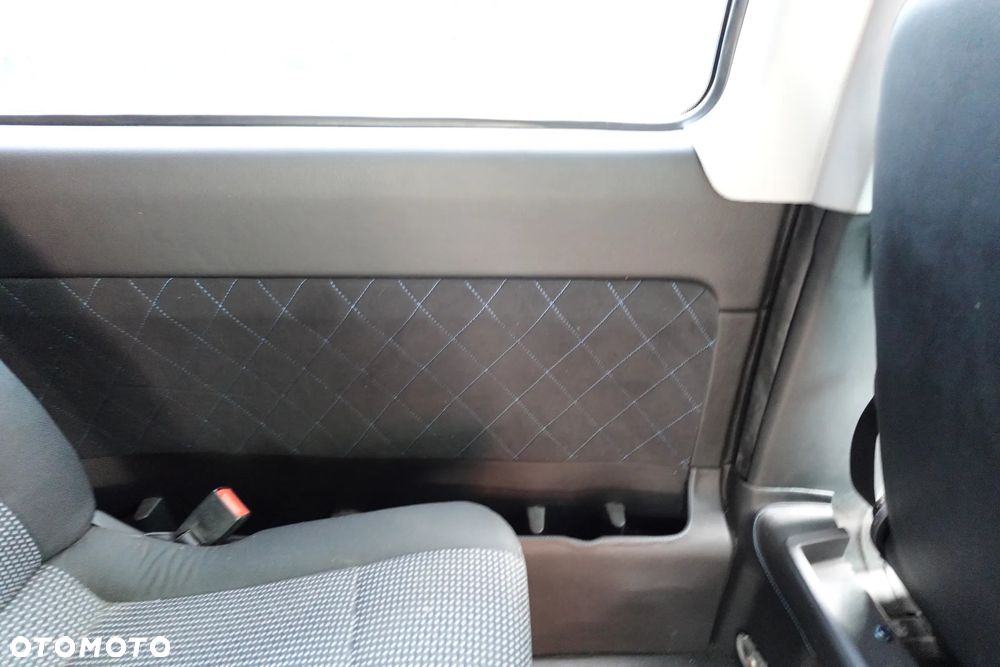 Mercedes-Benz Vito Shuttle 639.705 - 20
