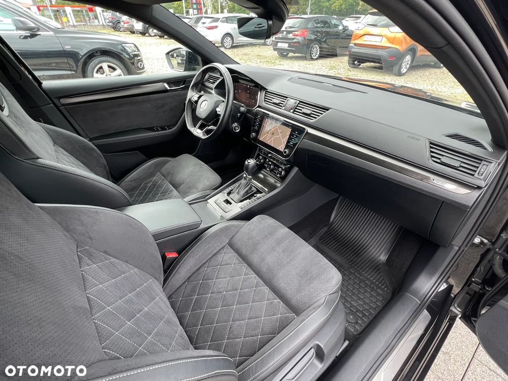 Skoda Superb 2.0 TDI 4x4 DSG Sportline - 20