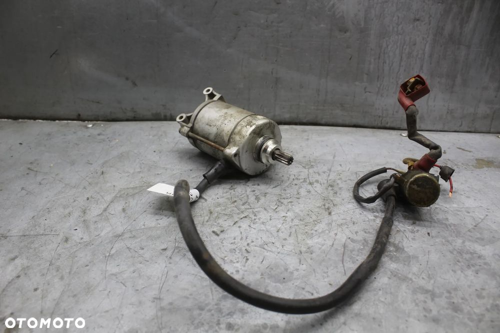 Daelim VT 125 VC rozrusznik silnika - 1