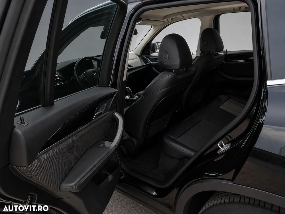 BMW X3 xDrive20d AT xLine - 12