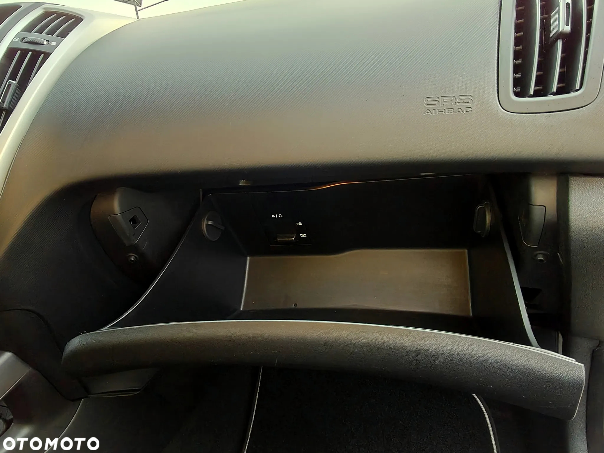 Kia ProCeed - 12