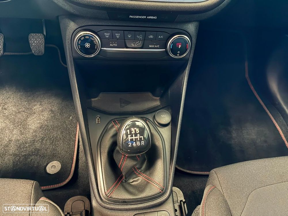 Ford Fiesta 1.0 EcoBoost ST-Line - 19
