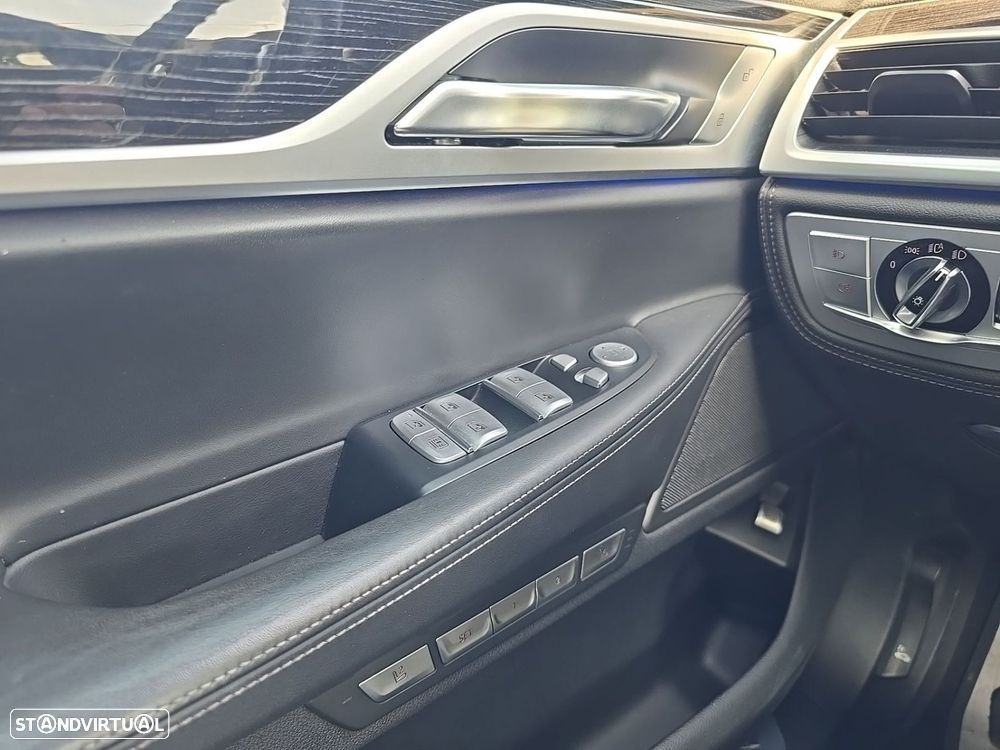 BMW 730 d Auto - 23