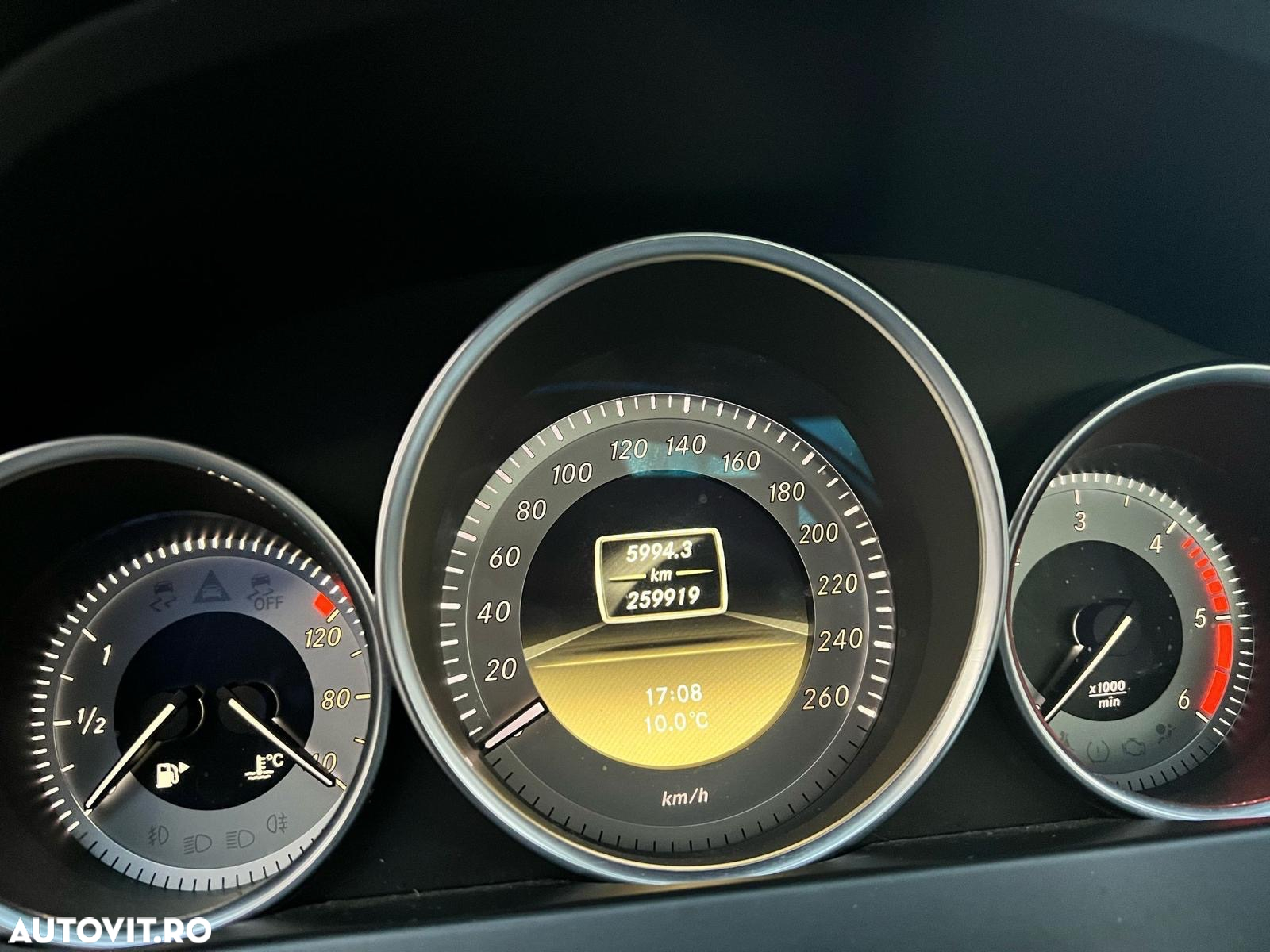 Mercedes-Benz C - 7