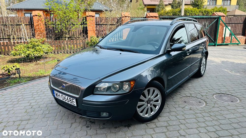Volvo V50 - 1