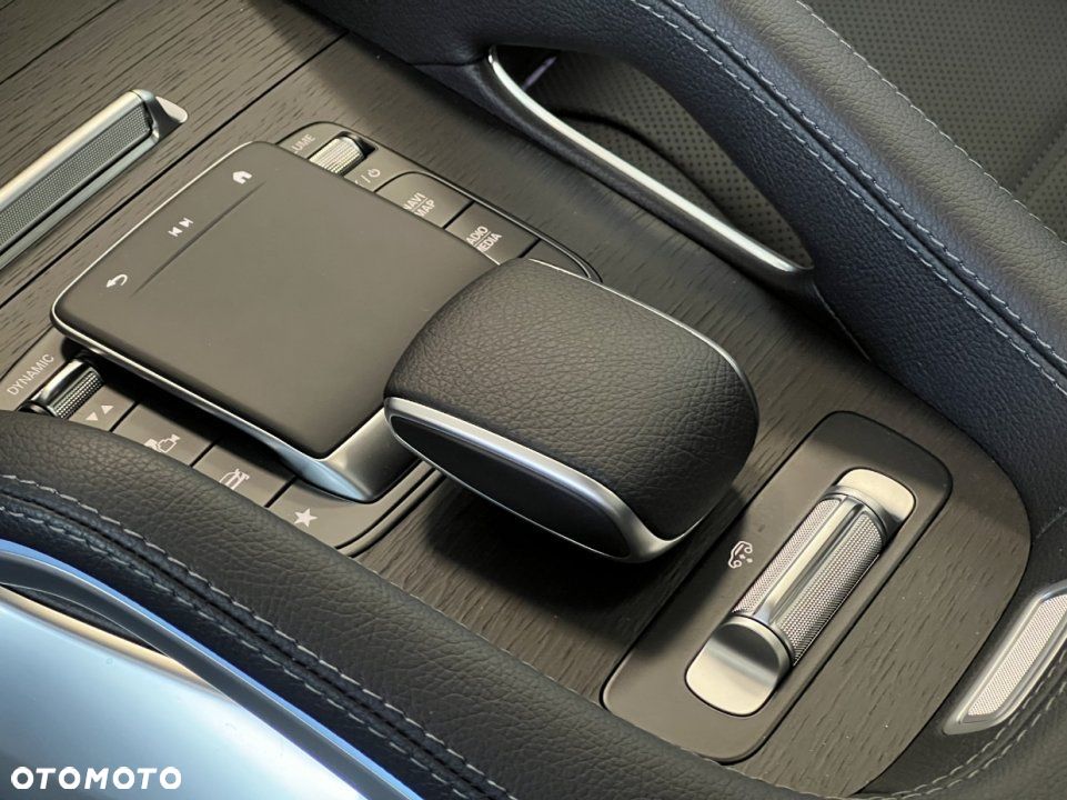 Mercedes-Benz GLE - 10