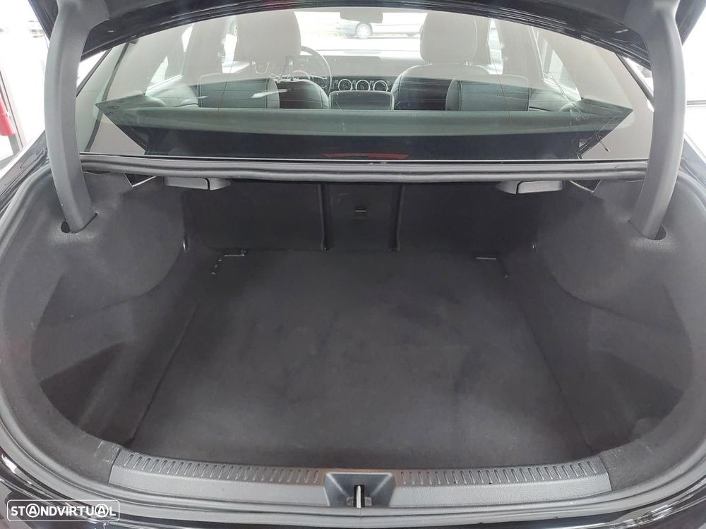 Mercedes-Benz A 180 Limousine d Style Aut. - 51