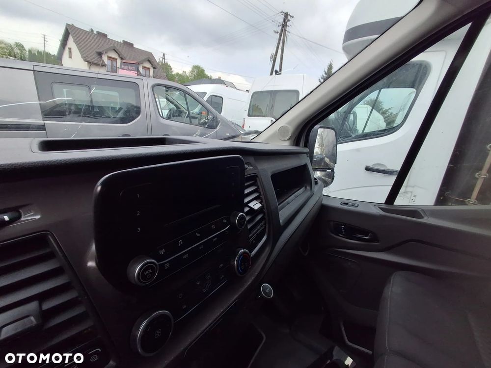 Ford Transit - 15
