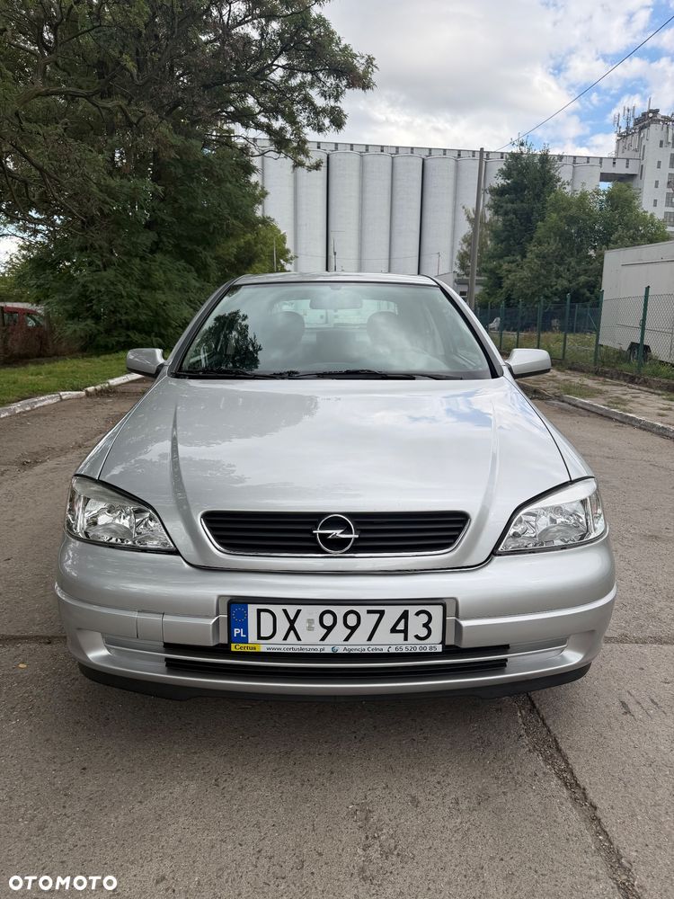 Opel Astra - 2