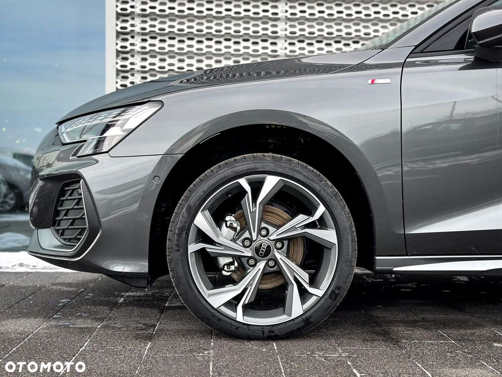 Audi A3 Limousine - 3