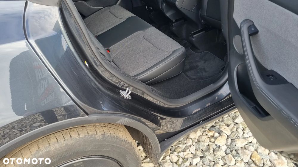 Tesla Model Y Standard - 20