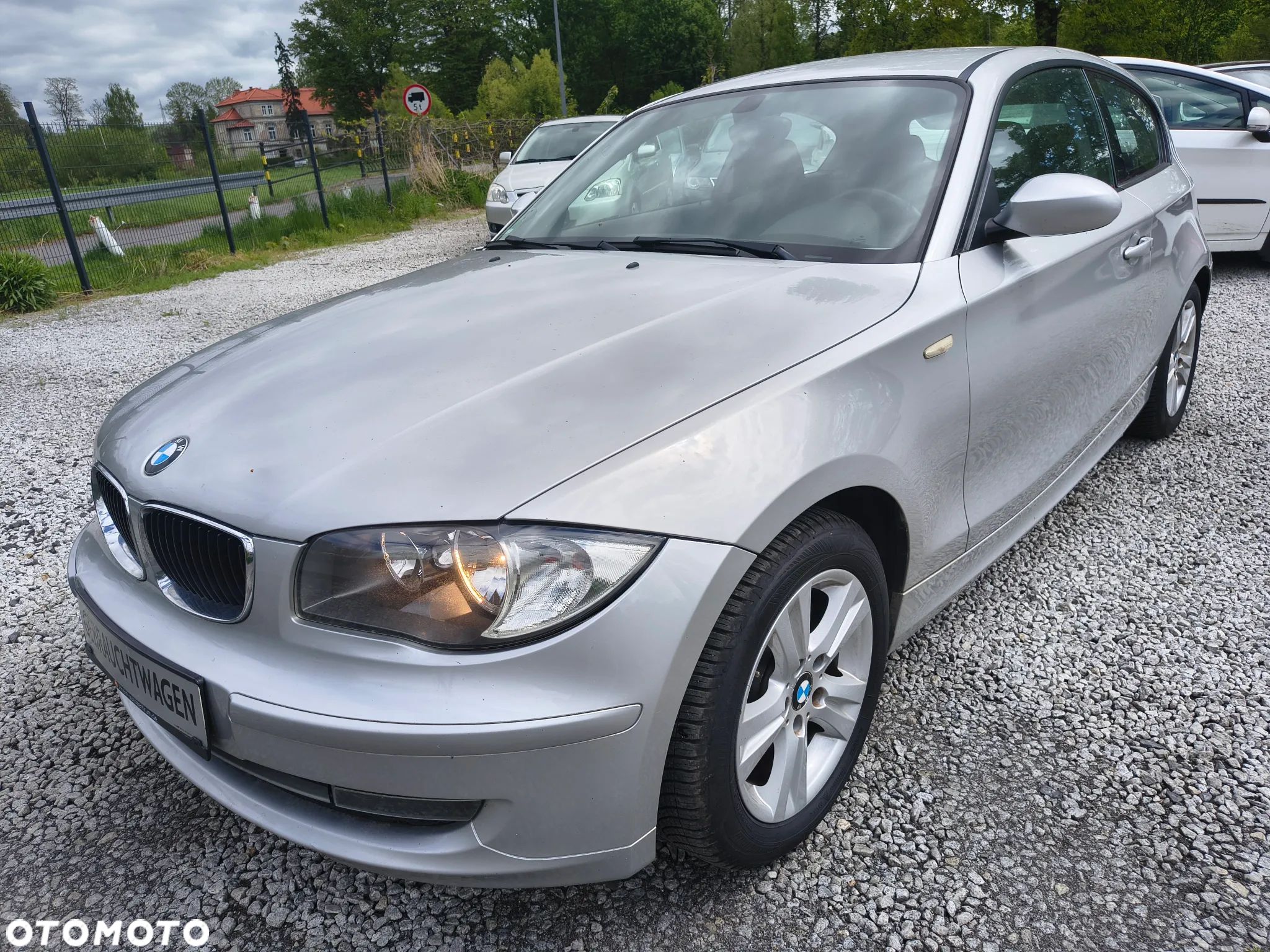 BMW Seria 1 118d DPF - 1