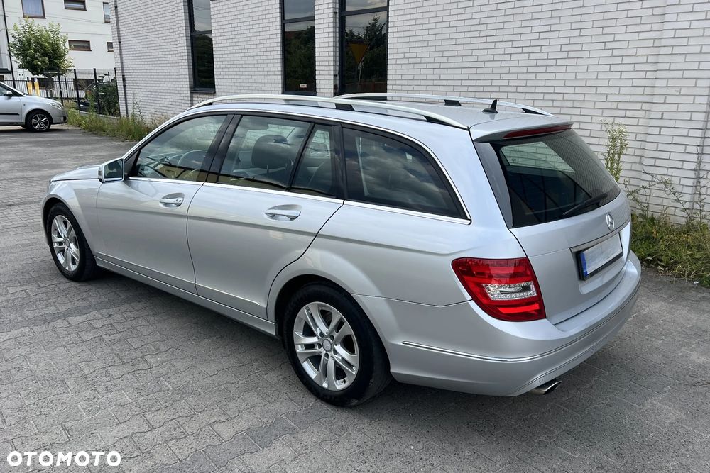 Mercedes-Benz Klasa C 220 CDI DPF (BlueEFFICIENCY) - 11