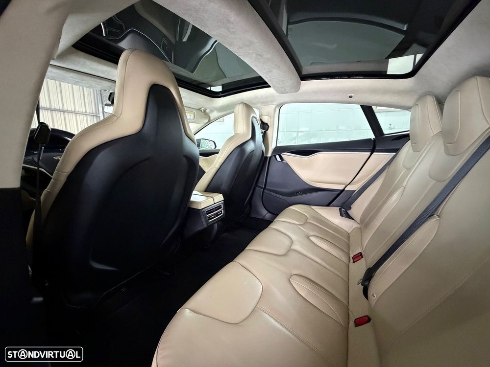 Tesla Model S 85D AWD - 10
