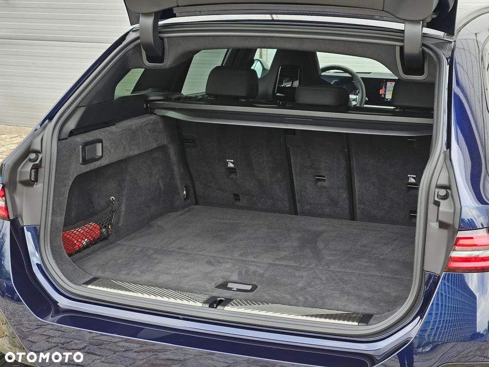 BMW Seria 5 540d xDrive mHEV M Sport - 21
