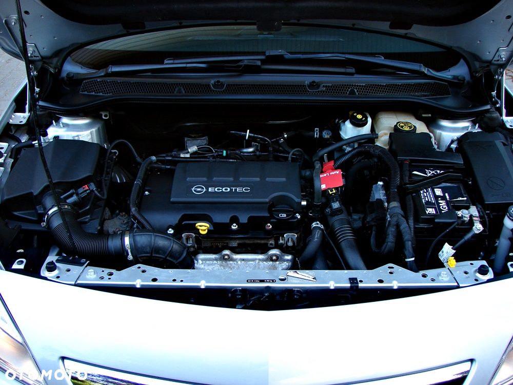 Opel Astra 1.4 Turbo Cosmo - 18