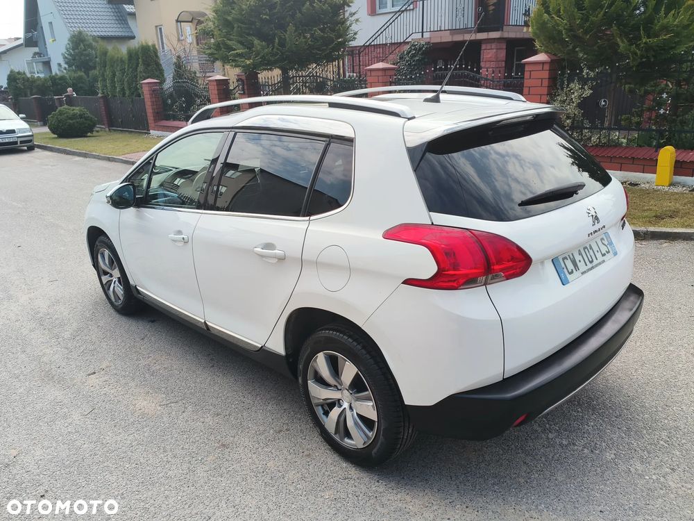 Peugeot 2008 PureTech 82 Allure - 3