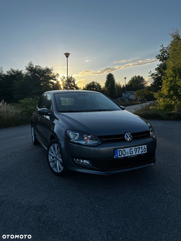 Volkswagen Polo - 2