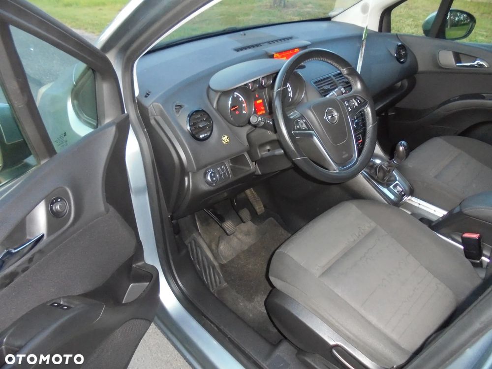 Opel Meriva 1.4 T Essentia S&S - 7