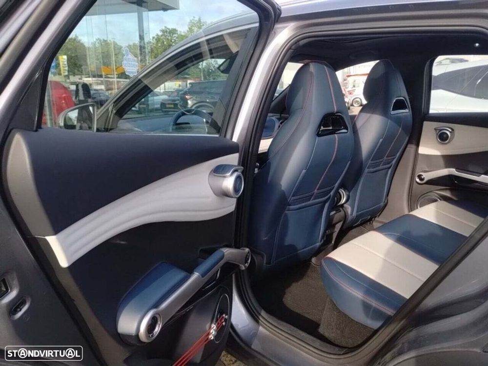 BYD Atto 3 - 8