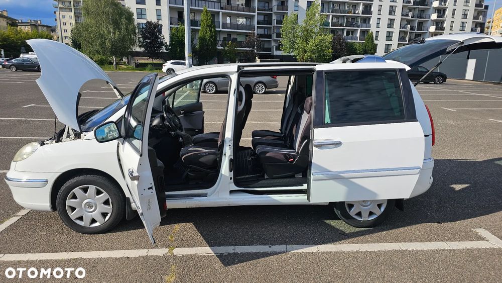 Peugeot 807 - 10