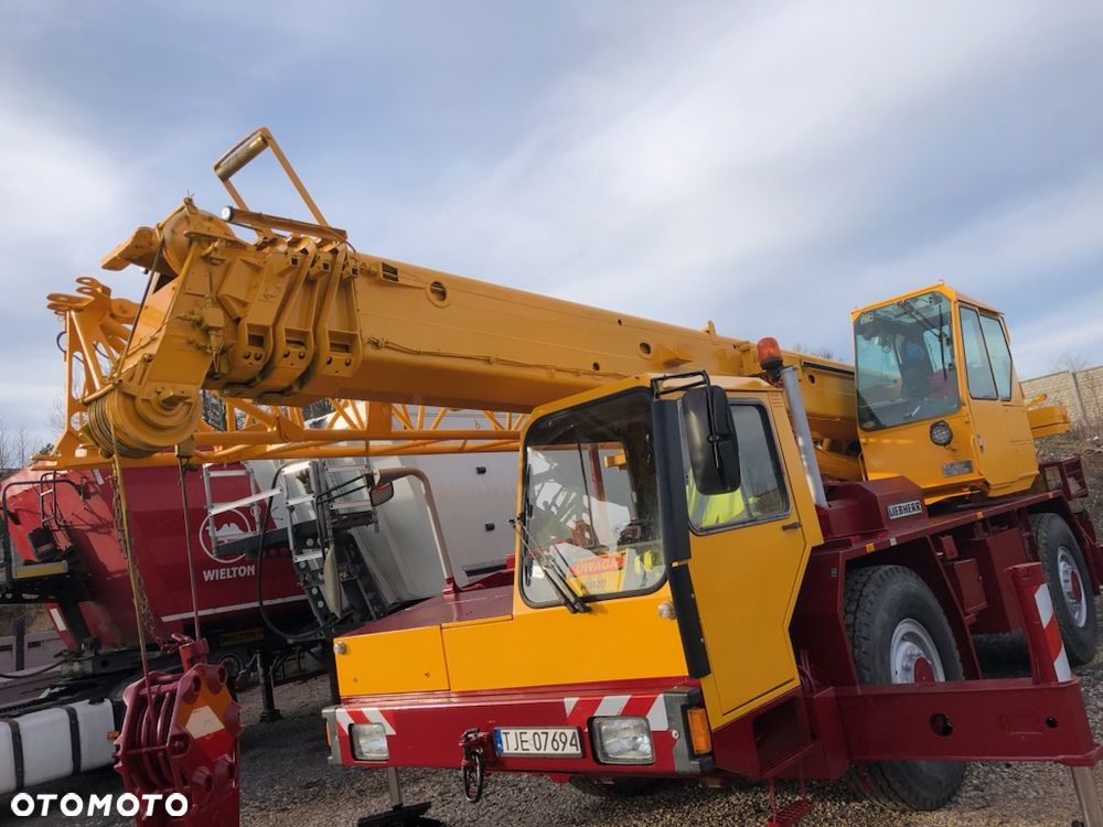 Liebherr LTM1025 - 2