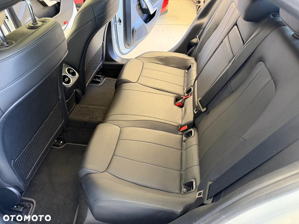Mercedes-Benz Klasa A 220 7G-DCT AMG Line - 9