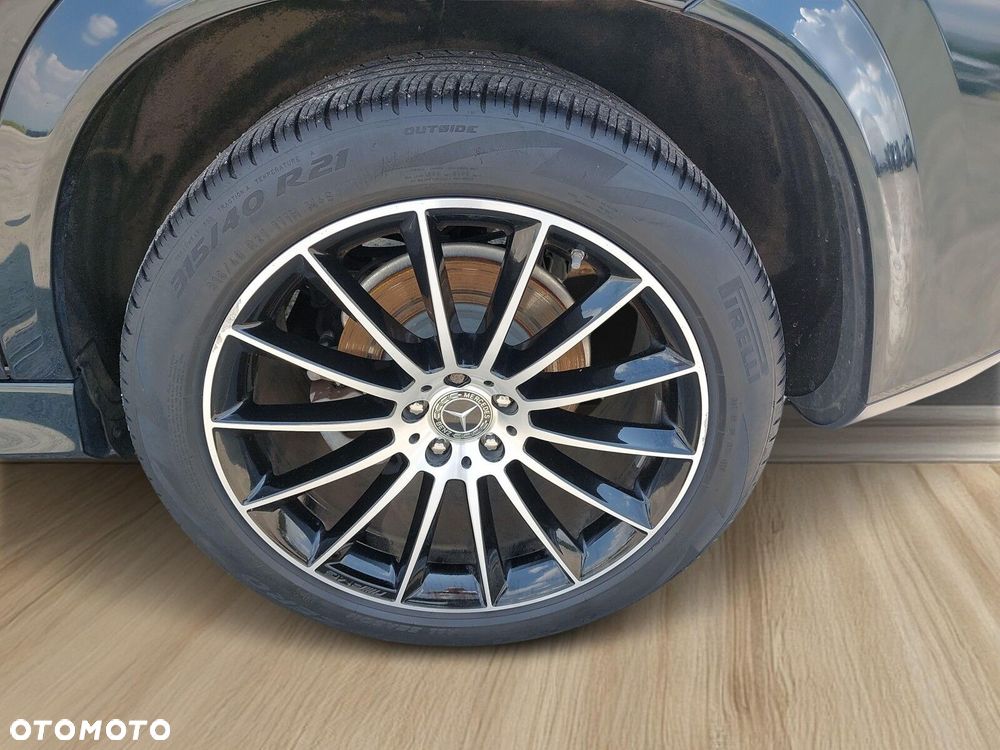 Mercedes-Benz GLE - 23