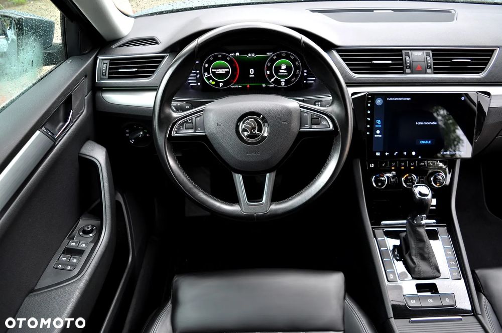 Skoda Superb 2.0 TDI DSG Premium Edition - 24