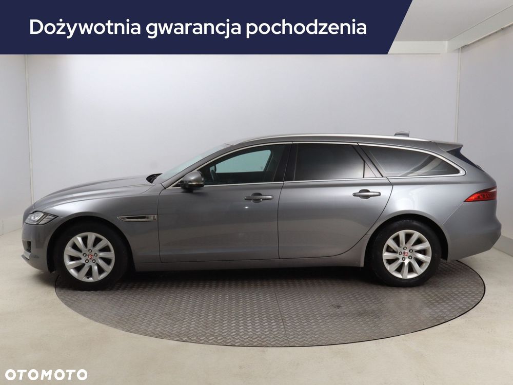 Jaguar XF - 4