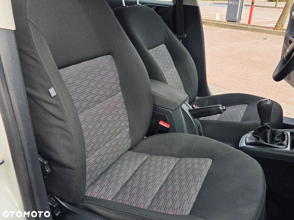 Skoda Octavia 1.6 Combi Classic - 26