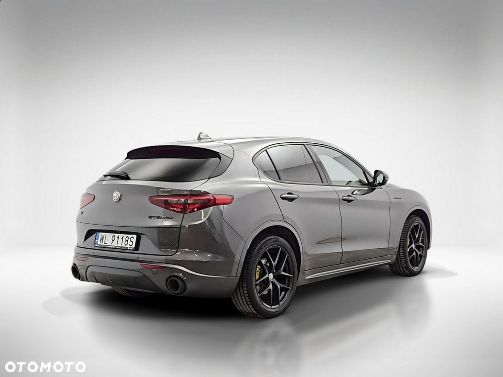 Alfa Romeo Stelvio 2.0 Turbo Veloce Q4 - 5
