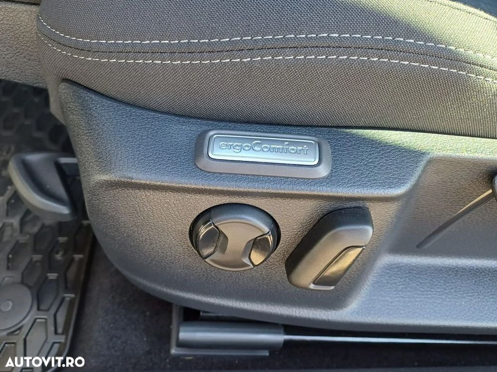 Volkswagen Passat - 15
