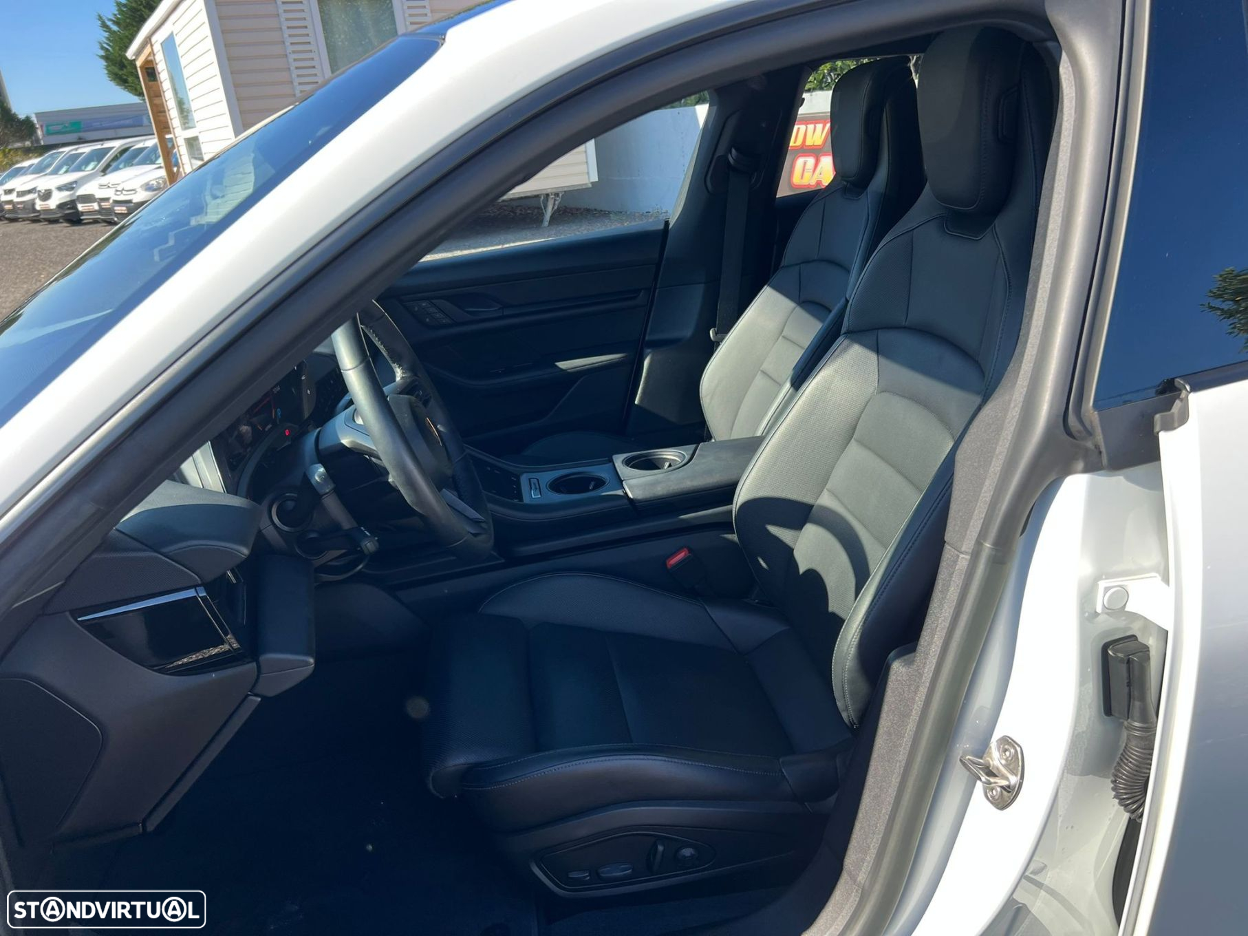 Porsche Taycan Sport Turismo - 5