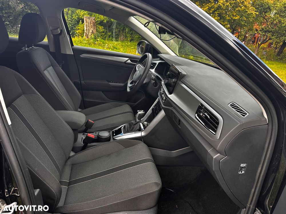 Volkswagen T-Roc - 10