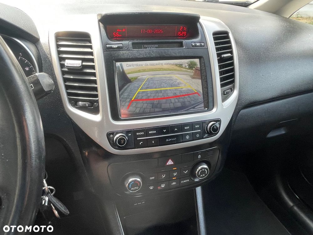 Kia Venga - 6